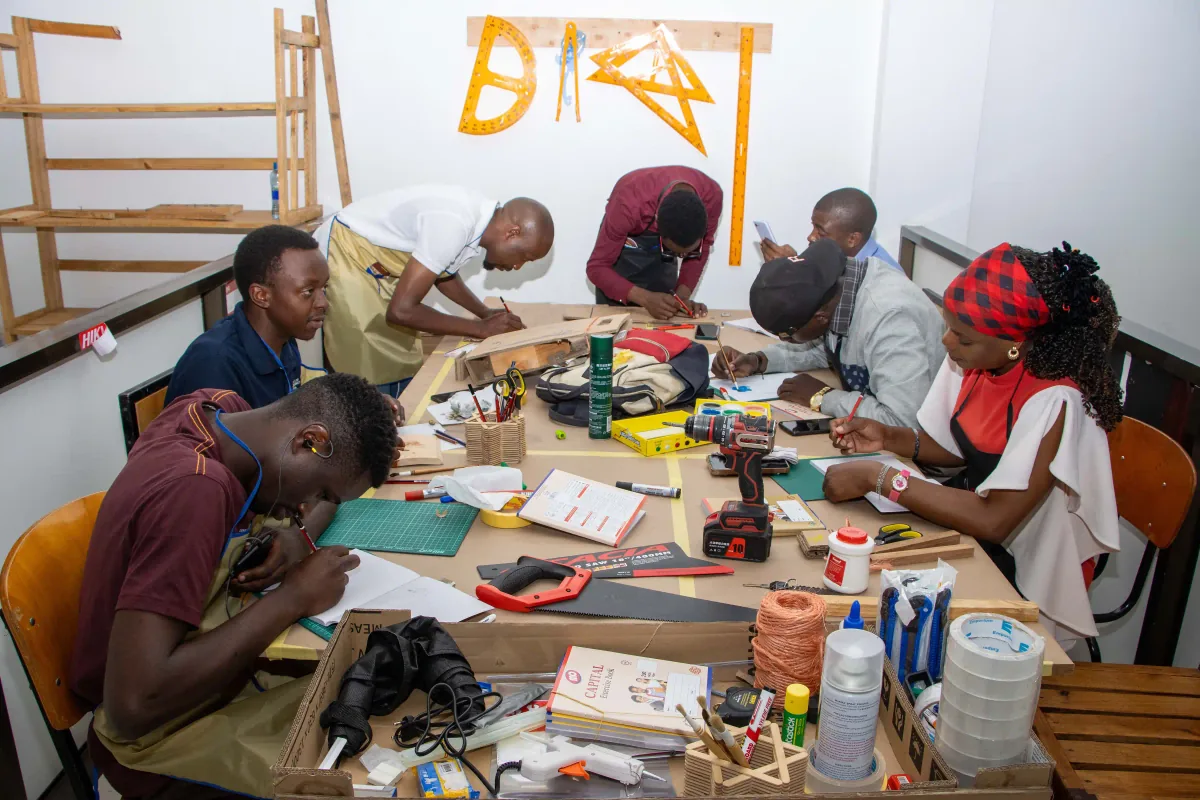 Articraft and Digital Graphics Design Workshop